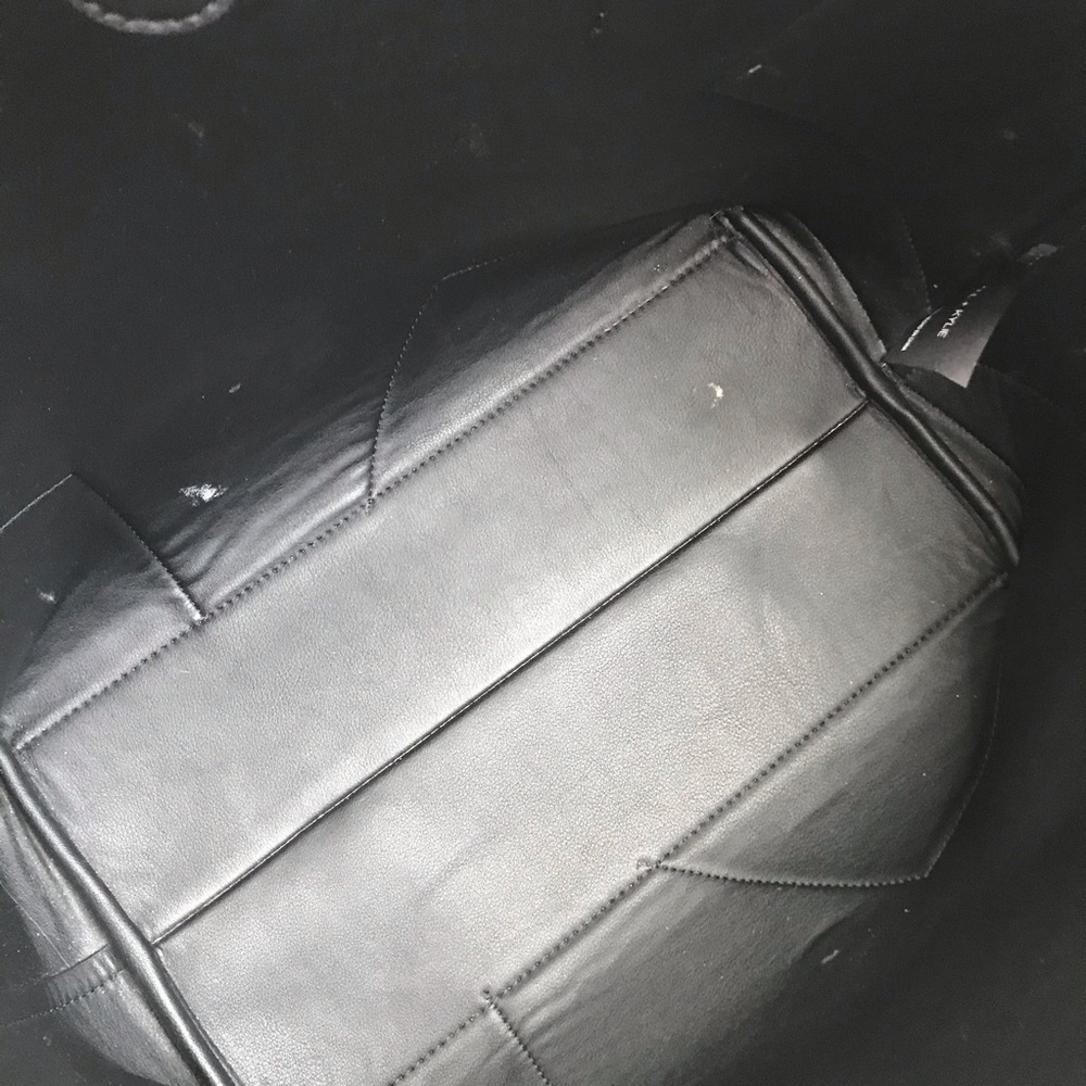 Kendall and Kylie Izzy Star Tote Black - Picture 7 of 8